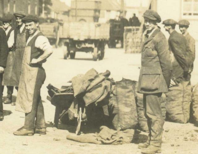 „La casa de odihnă <Lotar Rădăceanu> din Vatra Dornei se odihnesc şi învaţă sute de ucenici”