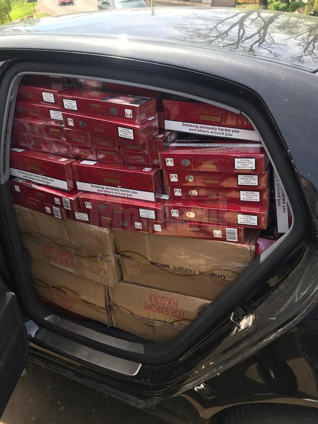 Cele peste 15.000 de pachete de ţigări de contrabandă, în valoare totală de circa 160.000 de lei, au fost confiscate