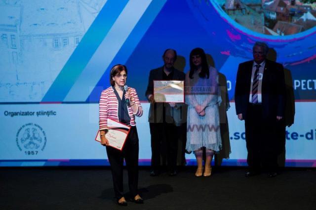 Dr. Gabriela Crețeanu a primit Marele Premiu oferit de Societatea Română de Diabet Foto: ro health review
