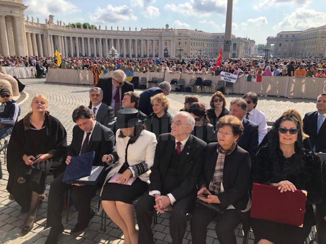 Delegația română la ceremonia de la Vatican
