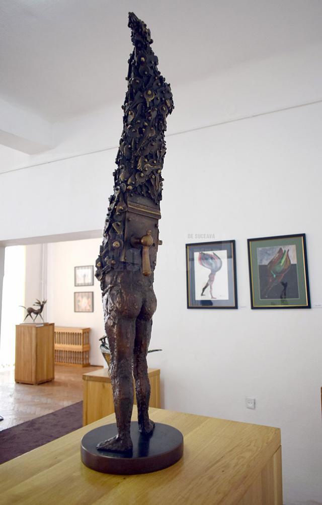 Expoziţie de sculptură – Sorin Purcaru, la Muzeul de Artă „Ion Irimescu” din Fălticeni