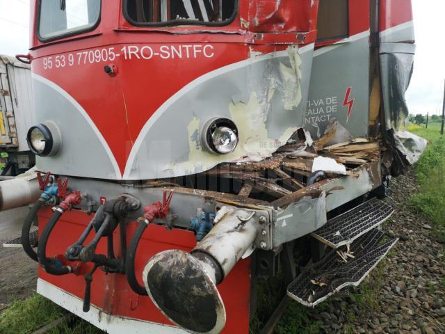 Trenul a lovit un autocamion la ieşirea din Rădăuţi spre Dorneşti