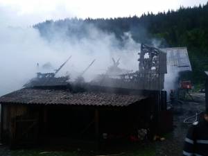 incendiu salcea2
