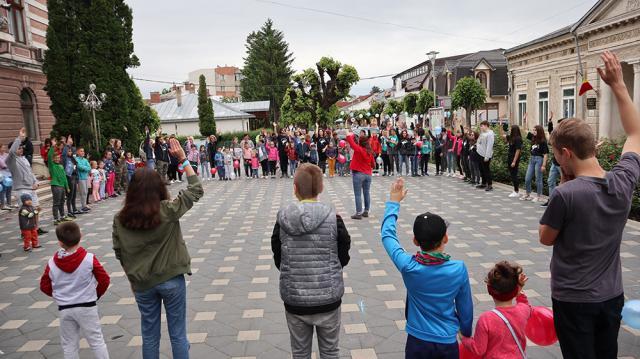 Ziua Internaţională a Copilului a fost sărbătorită, sâmbătă, la Fălticeni