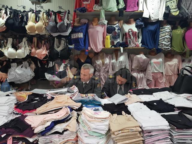 Inspectorii Antifraudă au descins în această dimineață în bazarul Sucevei