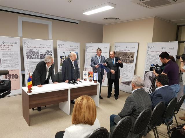 Preşedintele FCER, dr. Aurel Vainer, a promis transformarea Zilei limbii şi teatrului idiş în festival internaţional, la Suceava