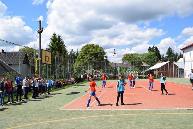 Peste 1.300 de elevi şi profesori au participat la ediţia din acest an a Festivalului „Zilele Sportului Școlar” de la Putna