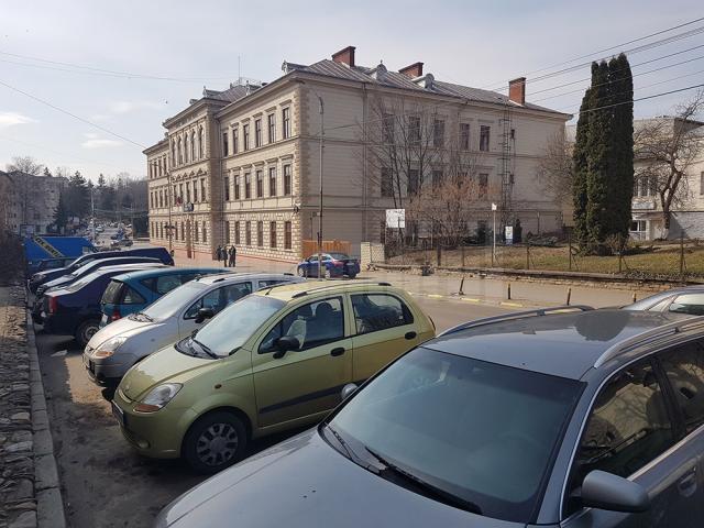 Şase noi parcări cu plată în municipiul Suceava