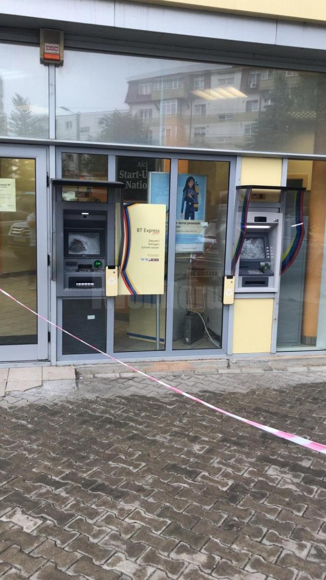 Un tânăr nervos a distrus două bancomate în Suceava