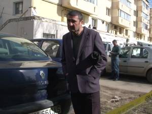 Vasile Poenaru, valutistul din maşina căruia a fost furată sacoşa cu bani