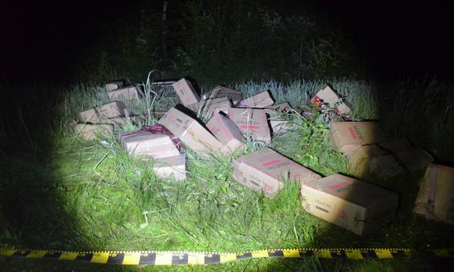 Contrabandist ucrainean reţinut şi ţigări de contrabandă, de aproape 100.000 de euro, confiscate la Bilca