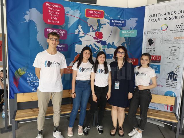 Elevi ai Colegiului Economic au reprezentat România la Festivalul Internaţional de Teatru Francofon pentru Liceeni