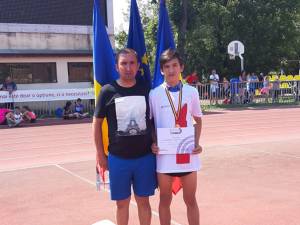 Antrenorul Cristian Prâsneac şi fiul său, atletul Alexandru Prâsneac