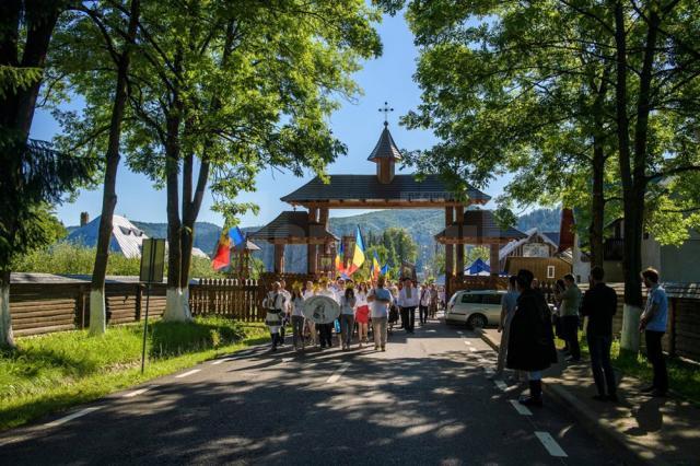 35 de copii vor merge în pelerinaj la Mănăstirea Putna