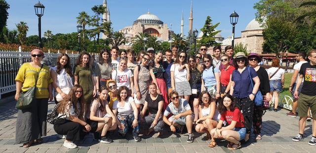 Incursiune în cultura şi istoria turcă pentru profesori şi elevi de la Colegiul ”Petru Rareş”