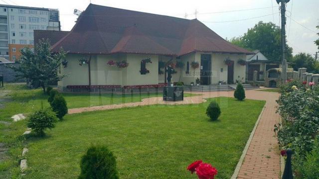 Hramul Parohiei Misionare ,,Sf. Apostoli Petru şi Pavel" din municipiul Suceava