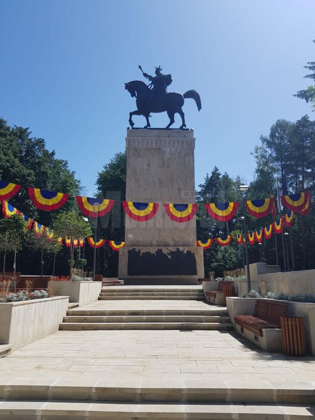 Statuia voievodului Ştefan cel Mare, de la Cetate