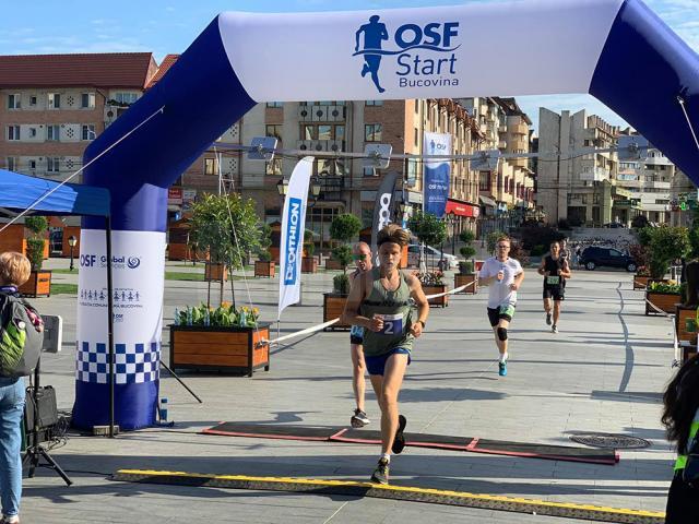 Câştigătorii semimaratonului urban umanitar la OSF Start Bucovina 2019