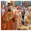 Liturghie arhierească la Catedrala cu hramurile „Naşterea Maicii Domnului” şi „Sfinţii Români” din Gura Humorului