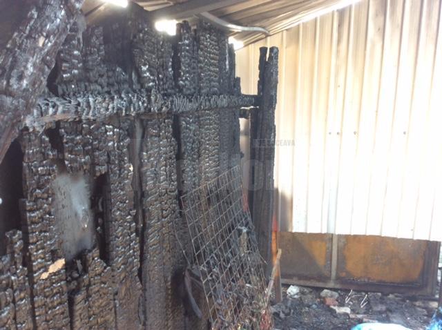 Patru chioşcuri, incendiate în bazarul din centrul municipiului