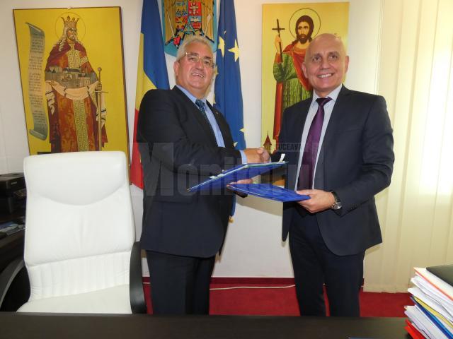 Contract de finanţări europene de 25 de milioane de euro, semnat luni de primarul Sucevei