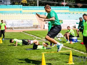 Fotbaliştii Forestei se antrenează în efectiv incomplet. Foto Costi Solovastru