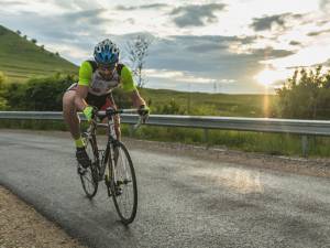 Ciclistul Constantin Lucuțar vrea să parcurgă pe bicicletă 1.000 de km în 48 de ore pentru prevenirea mortalității infantile