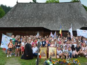 Aproape 200 de copii şi tineri au participat la Tabăra de vară „Suflet bucovinean”, ediția a III-a, la Vicovu de Sus