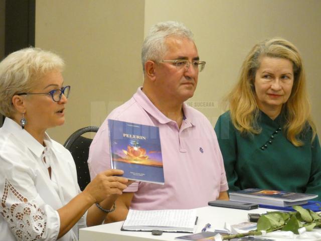 Gabriela Baddour, Ion Lungu și  Manuela David la lansarea cărții “Pelerin în Țara Sfântă"