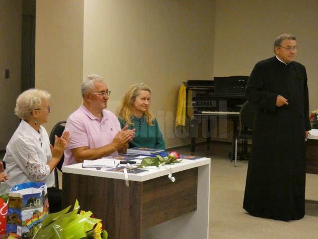 Gabriela Baddour, Ion Lungu, Manuela David și Dinu Airinei, la lansarea cărții Pelerin în Țara Sfântă