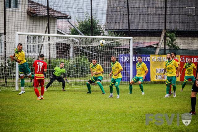 Foresta s-a impus clar în amicalul cu FC II Botoşani, disputat la Pojorâta. Foto Costi Solovastru