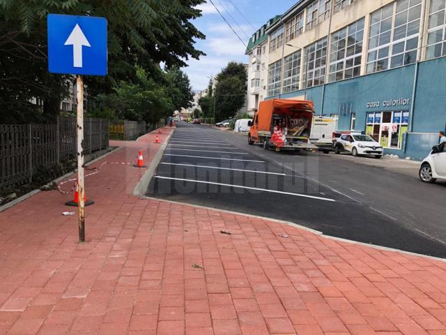 Reabilitarea şi modernizarea străzii Grigore Ureche din Zamca, finalizate