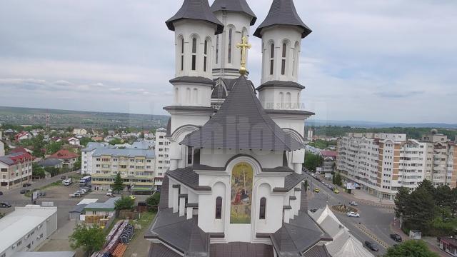 Catedrala Sucevei necesită fonduri mari pentru a fi pictată