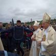 Mii de credincioşi catolici şi peste 100 de preoți s-au rugat la Cacica pentru ca „imposibilul să devină posibil”