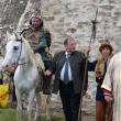 Emil Ursu, organizatorul Festivalului Medieval de la Suceava, împreună cu președintele CJ, Gheorghe Flutur
