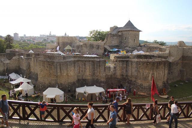 Cetatea Sucevei găzduiește cea de-a XIII-a ediție a Festivalului de Artă Medievală „Ştefan cel Mare”