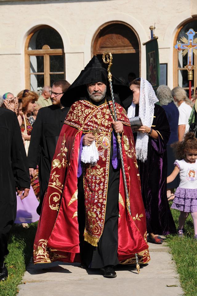 Armeni din toată ţara alături de credincioşi ortodocşi, prezenţi ieri la hramul Sfintei Maria, la Hagigadar