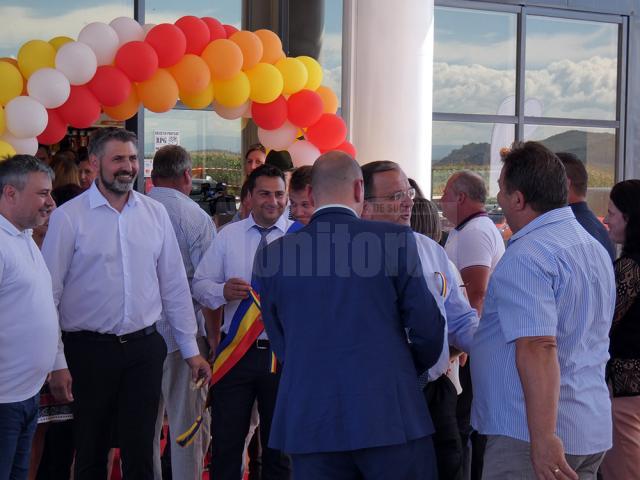 Grigore Vasilaș, împreună cu  Gheorghe Flutur, Ioan Bălan și Adrian Isepciuc, la inaugurarea benzinăriei Rompetrol Partner