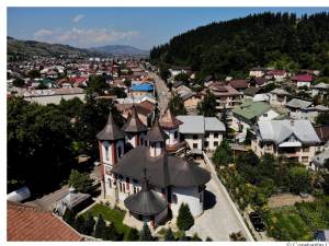 Biserica „Sfinţii Împăraţi Constantin şi Elena”