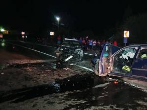 Cele două maşini implicate în accident