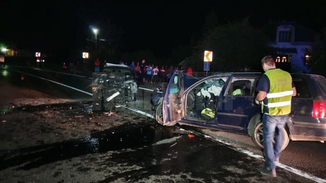 Cele două maşini implicate în accident