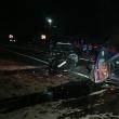 Două persoane au murit, aseară, după ce mașina cu care se deplasau regulamentar a fost lovită în plin