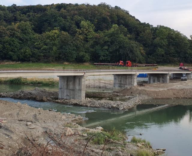 Al treilea pod peste râul Suceava, ridicat în patru luni si 20 de zile