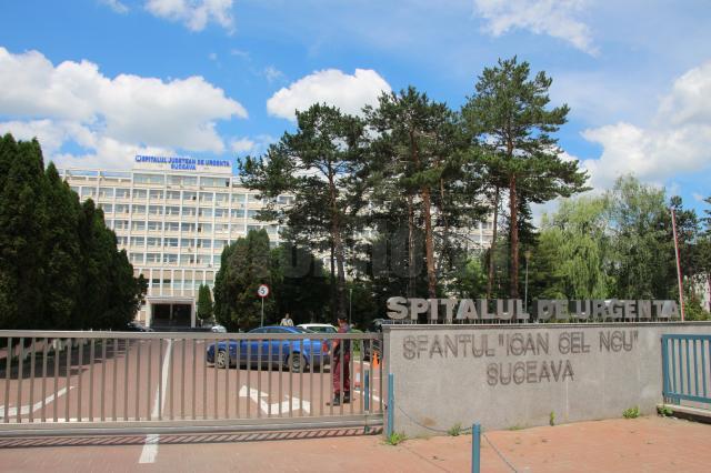 Tânărul a fost transportat la Spitalul Judeţean Suceava