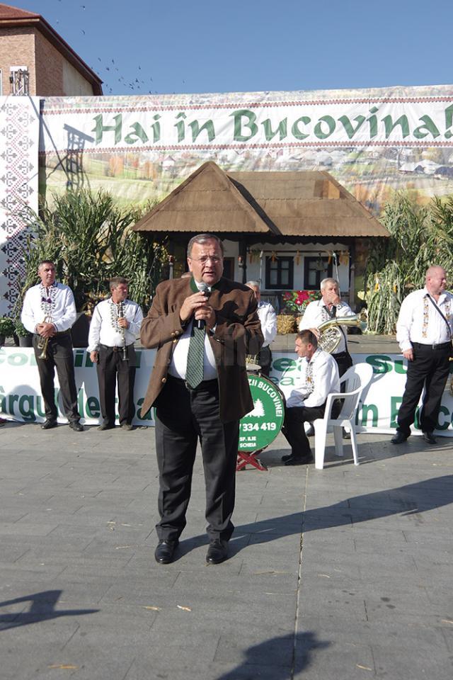 Gheorghe Flutur a deschis oficial Târgul de toamnă „Produs în Bucovina”