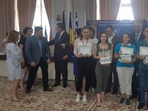 Locul I și medalie de aur pentru o elevă a liceului din Siret la Olimpiada Internațională a Elenismului