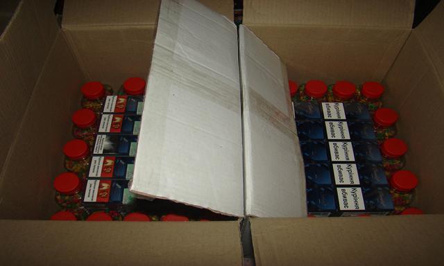 Peste 5.000 de pachete de ţigări, capturate cu focuri de armă la Brodina