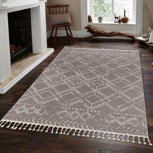 Carpet House România, locul unde găsiţi covoare tradiţionale şi moderne, în diverse stiluri şi culori, din materiale de cea mai bună calitate