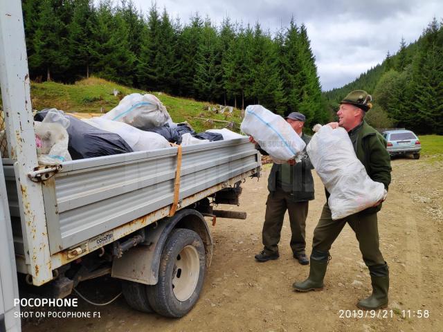 150 de saci cu deşeuri au fost colectaţi și predaţi Serviciului de salubritate