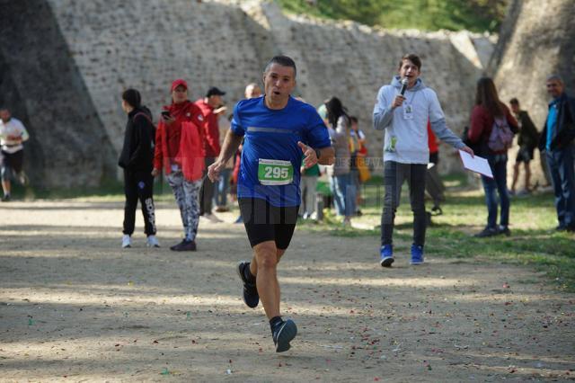 Aproape 700 de participanți și peste 31.000 de lei din sponsorizări și donații, la Maratonul Cetăţii Suceava, ediția a III-a